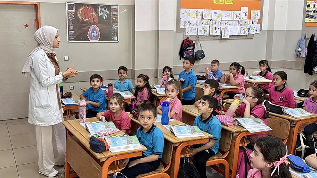 Milyonlarca veliyi ilgilendiren açıklama! Okul kayıtlarında yeni dönem başlıyor
