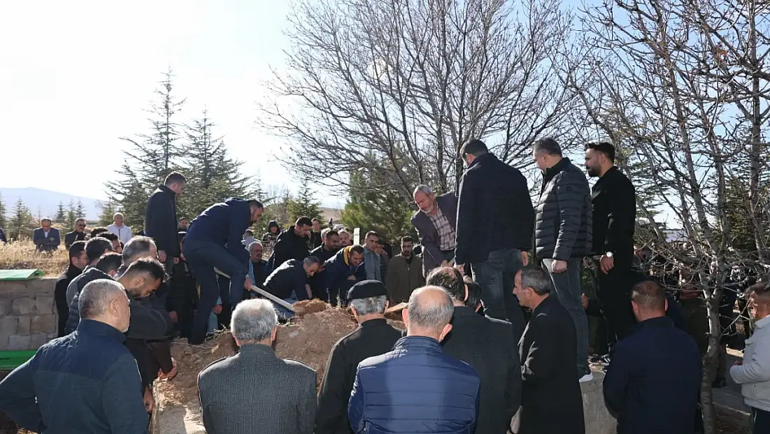 2. sınıf öğrencisi Ahmet Emiralp Polat toprağa verildi