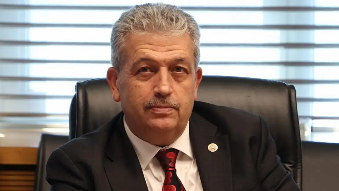 Özsoy: Haysiyetsizliğin adı artık Leman dergisidir