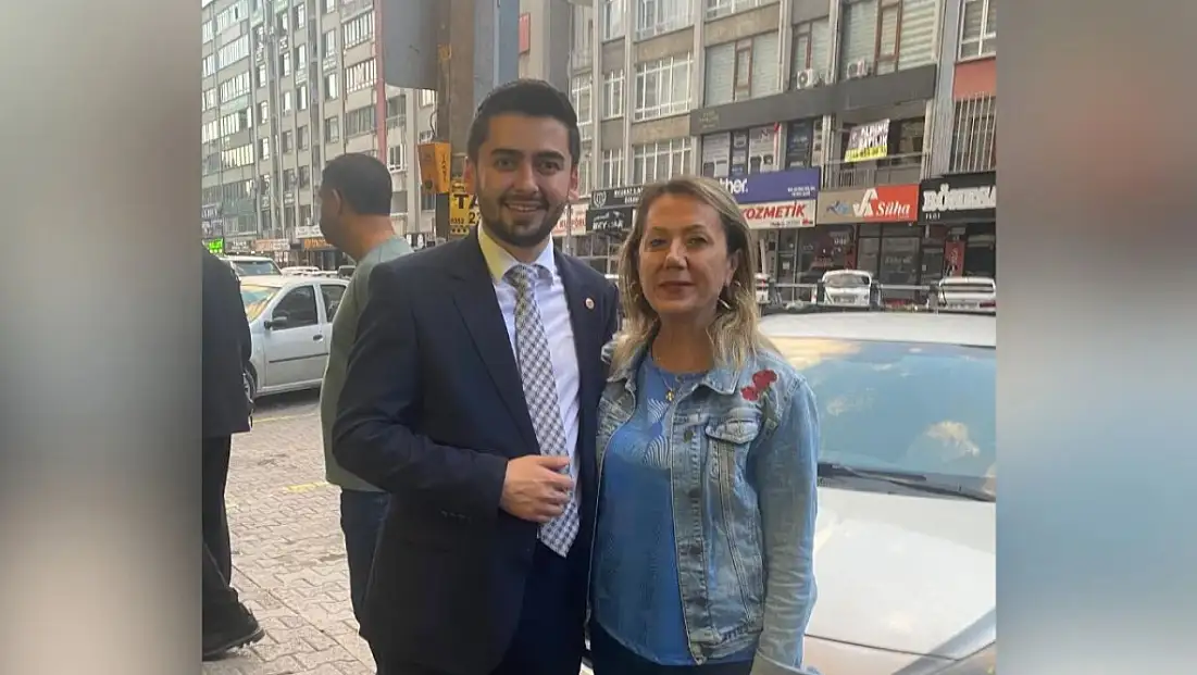 Seçim için sandık başındaydı! Başkanın karşısına bakın kim çıktı?