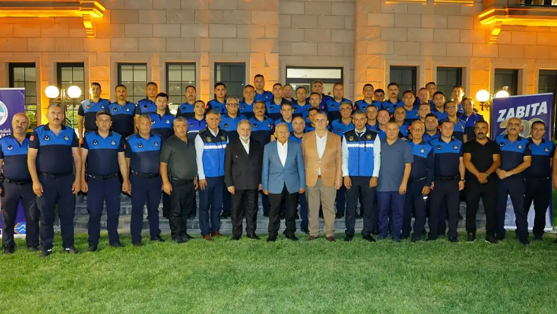 Şehrin düzeni için gece gündüz sahadalar