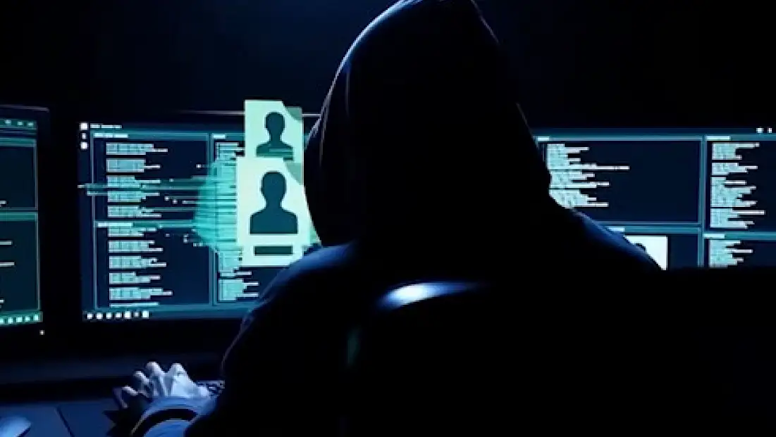 Siber suçlular kaçamıyor! Çocuk tacizcileri ve yasa dışı bahisçiler dahil yüzlerce kişi yakalandı