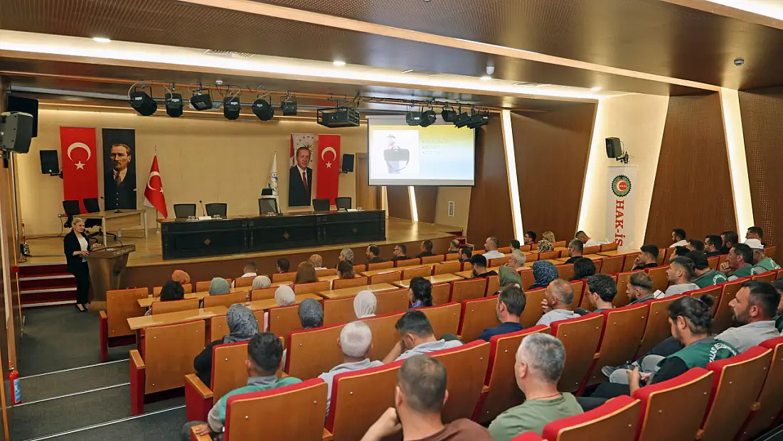 Talas Belediyesi personeline kurumsal aidiyet eğitimi