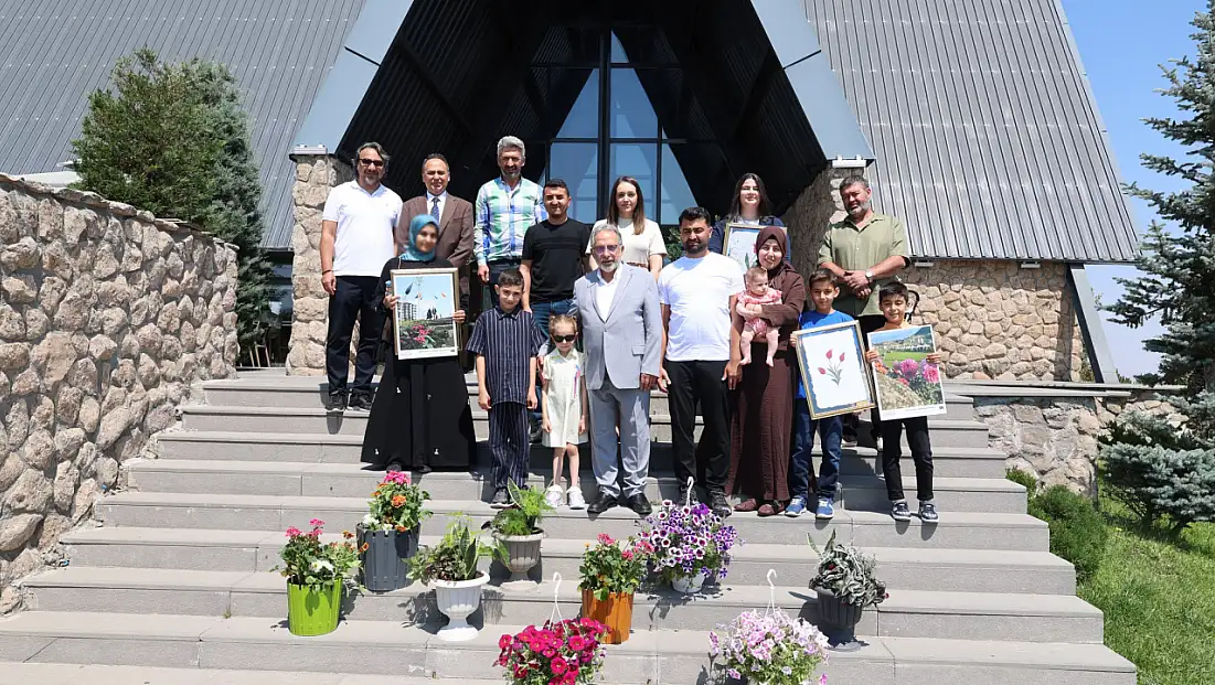 Talas Çiçek Şenliği yarışması büyük ilgi gördü