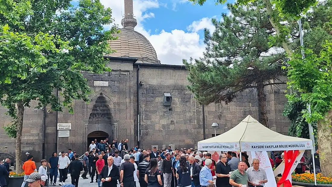 Vakıflar Bölge Müdürlüğü 4 ilde eş zamanlı 25 bin kişiye bakın ne ikram etti!