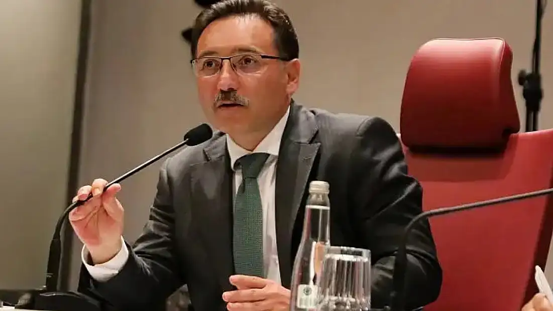 Vali Gökmen Çiçek kalacak mı? Hulusi Akar’dan dikkat çeken mesaj