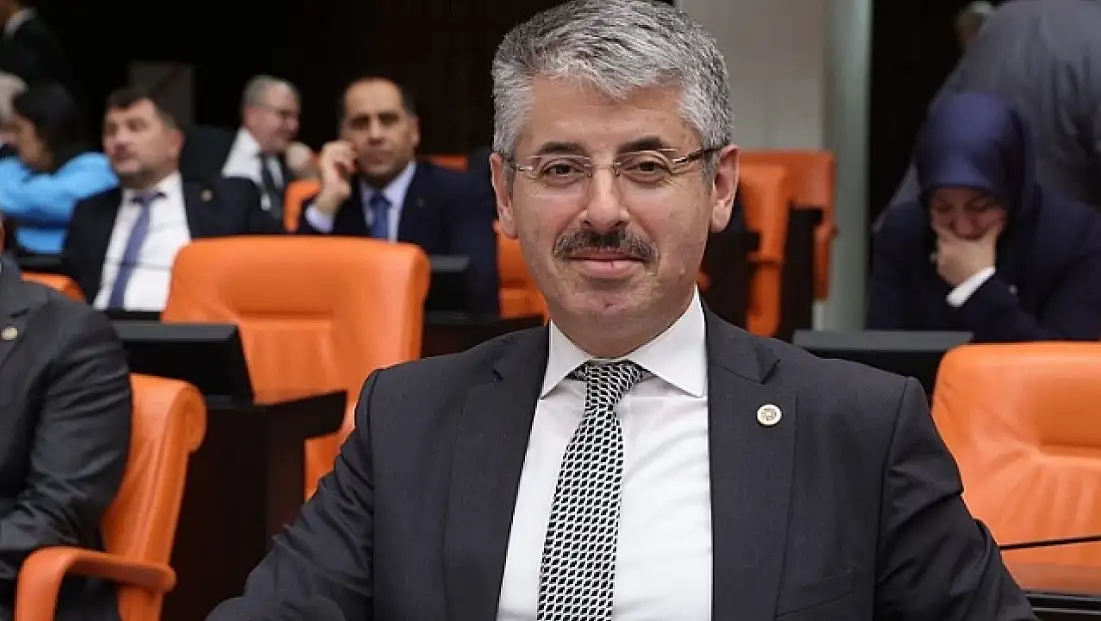 Vekil Çopuroğlu, 15 Mayıs'ta Kayseri'ye gelecek o sanatçıyı kınadı