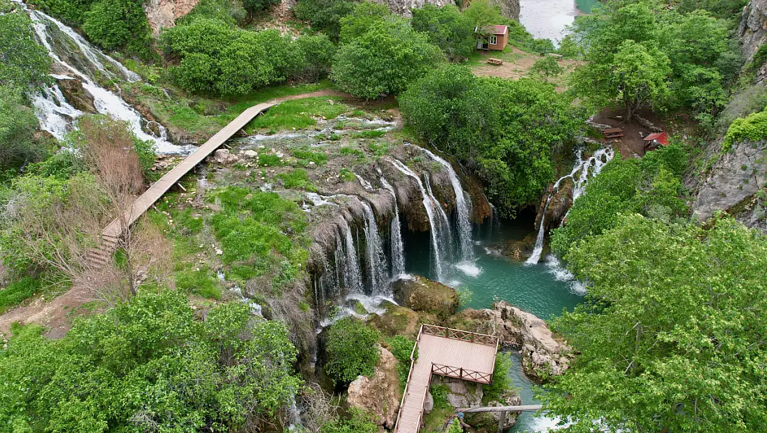 Yahyalı’da turizme yeni güç katacak proje: Şelaleye ulaşım kolaylaşacak!