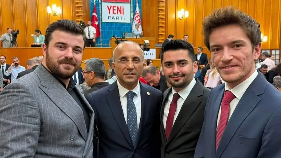 Yeni Parti’nin ilk grup toplantısına Kayserili isimlerde katıldı
