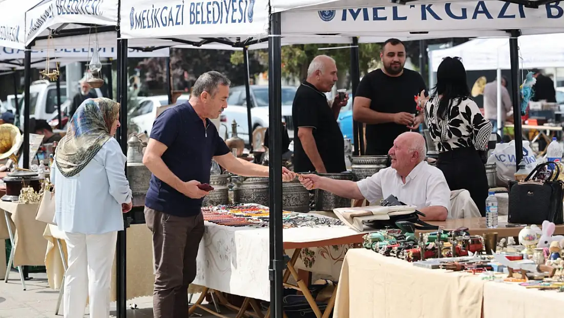 Yıllara meydan okuyan eserler Kayseri’de sergilendi!