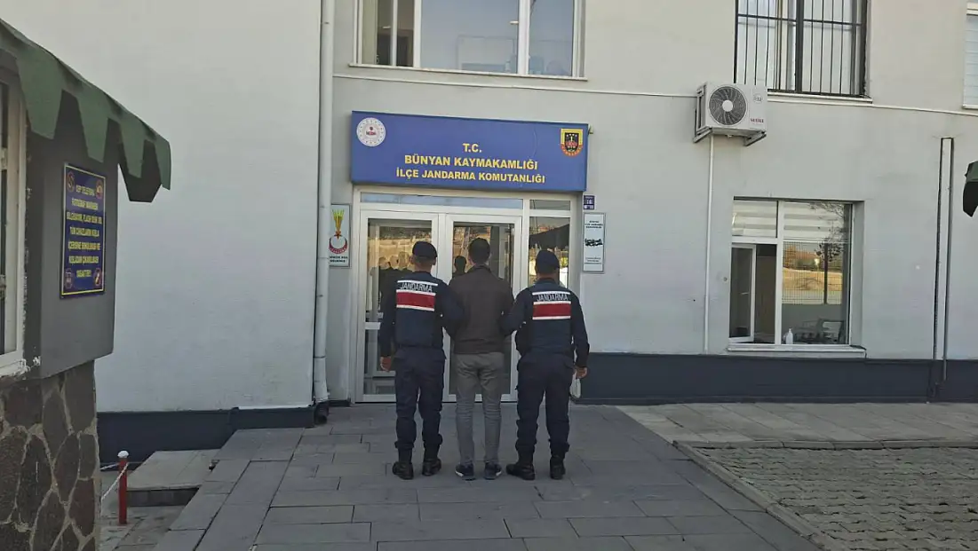 Yıllardır aranıyordu, Bünyan’da jandarmaya takıldı