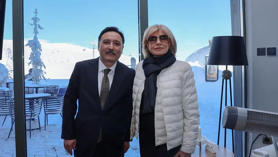 Zirvede tarihi buluşma