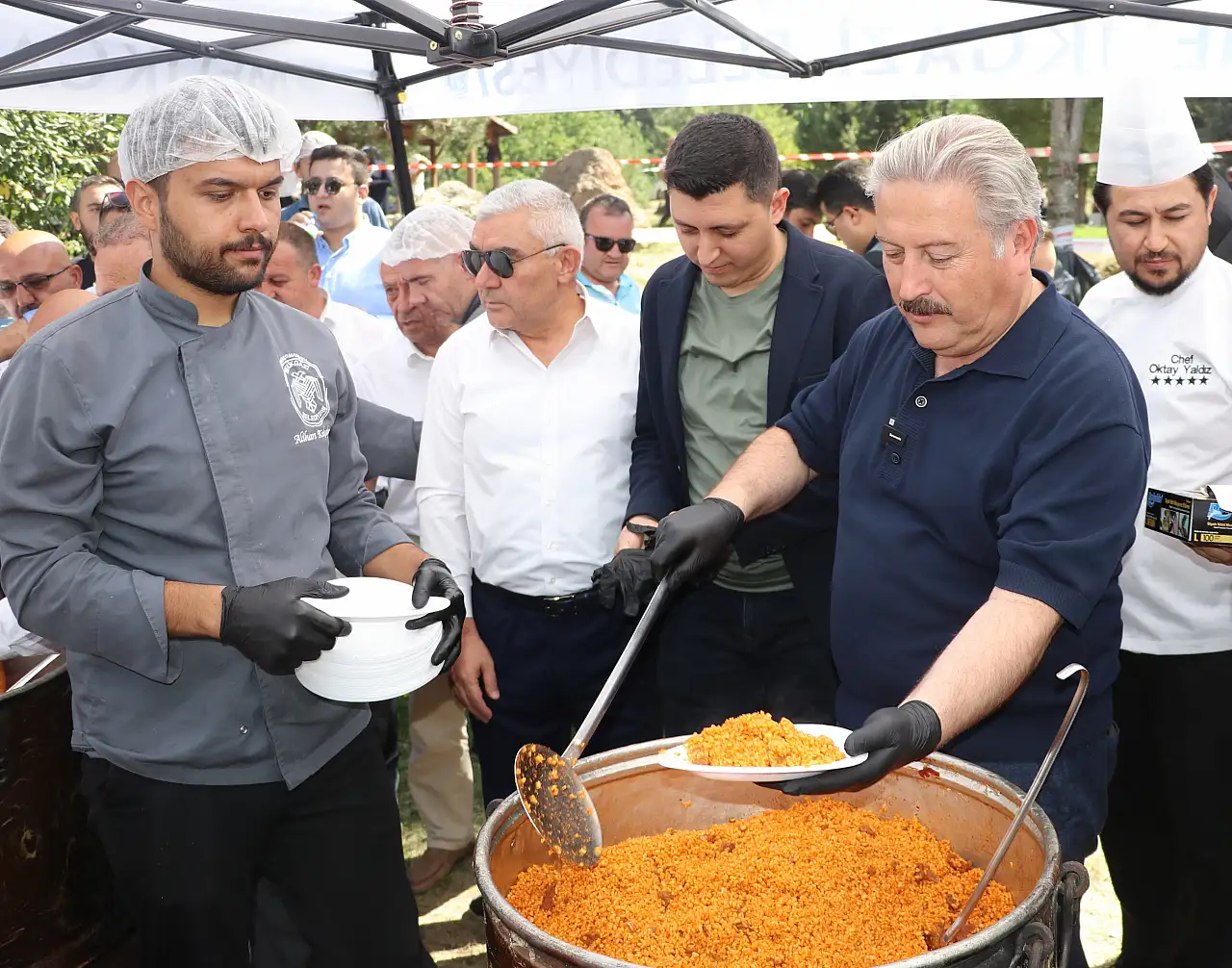 Kayseri'de 8.'si düzenlendi! Vatandaşlar pilav şenliğinde buluştu
