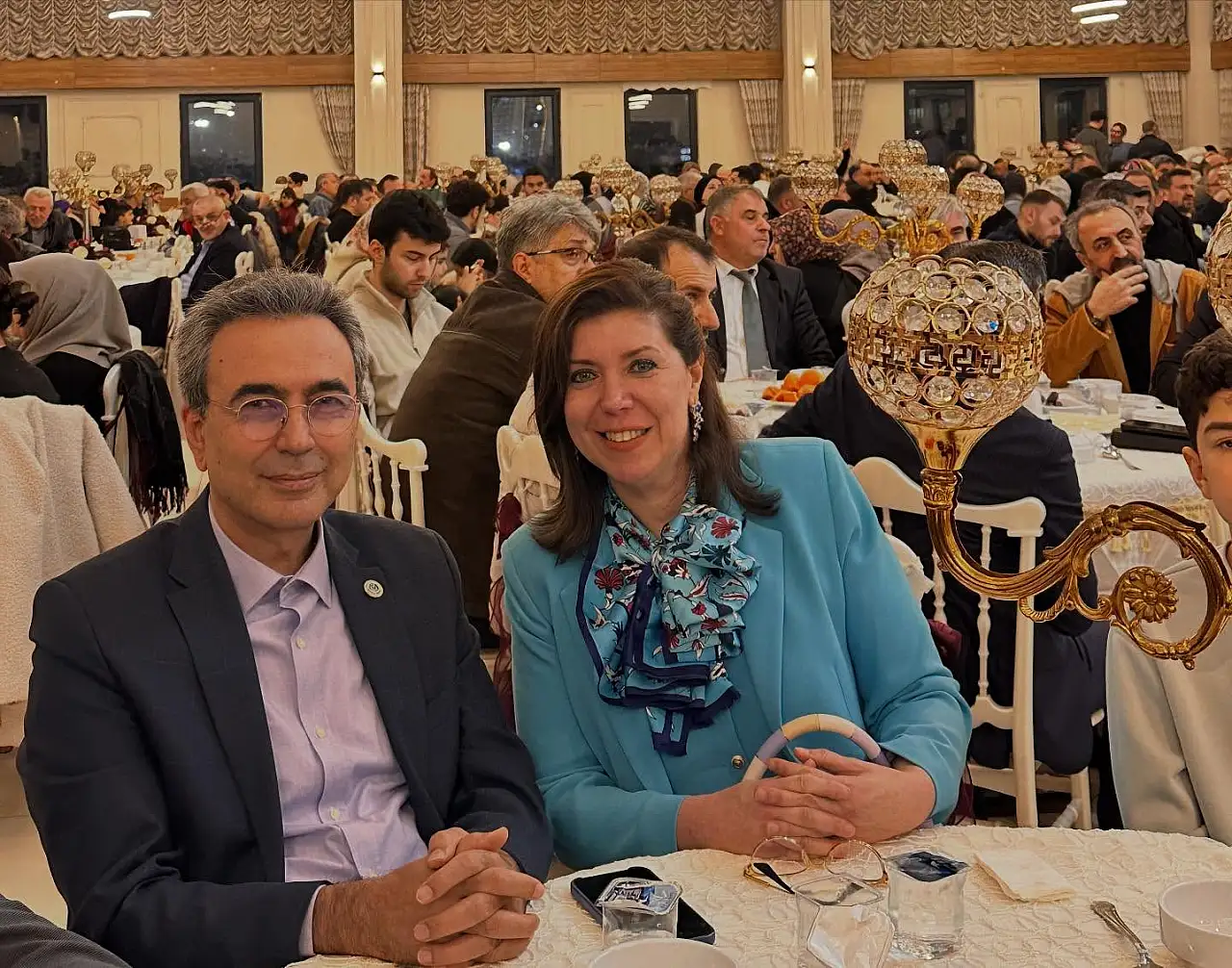 Ünlü profesöre yeni görev! Eşi olan Kayserili ünlü siyasetçi paylaştı