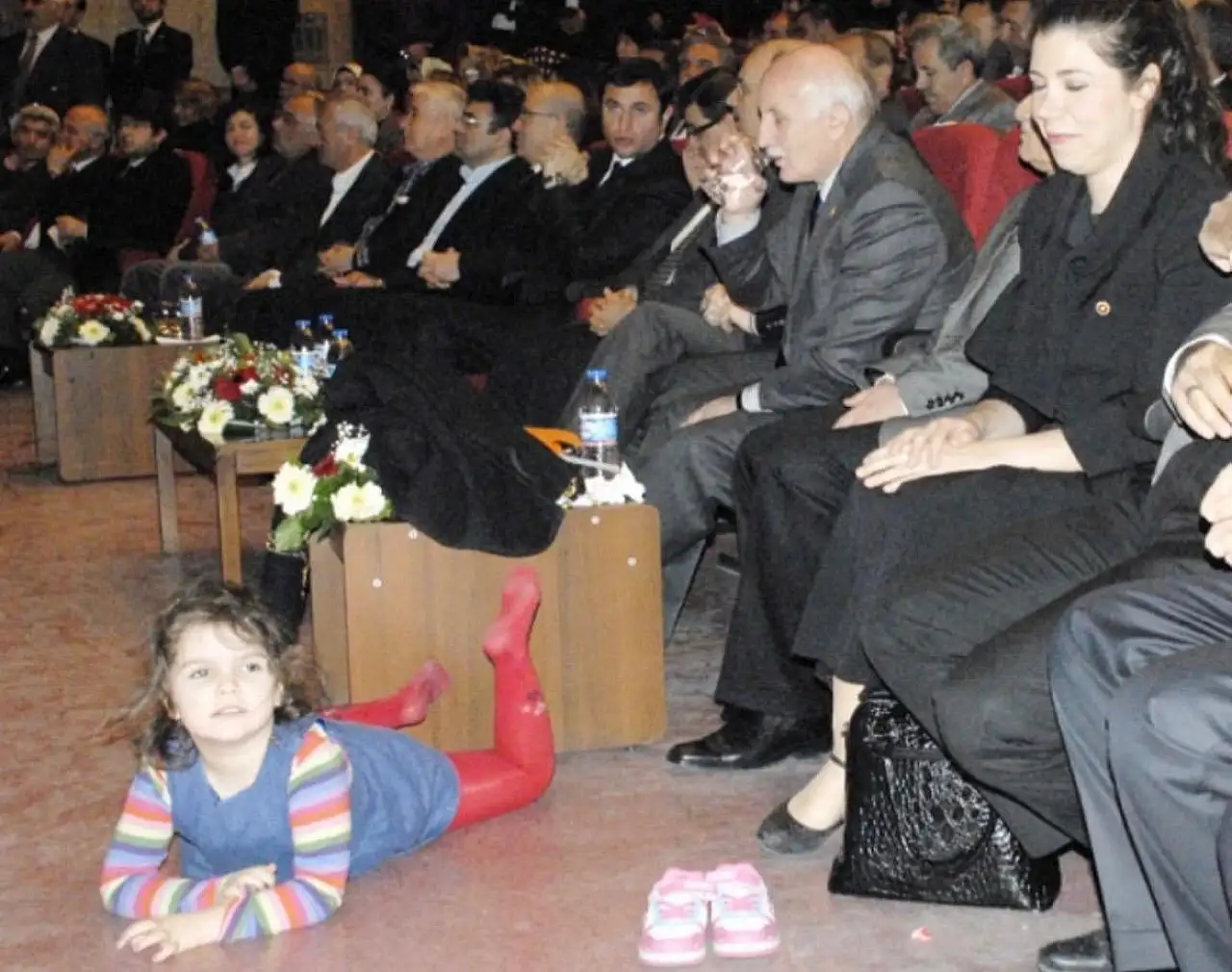 Kayserili Genel Başkan 15 yıl önce Kayseri'de çekilen fotoğrafı paylaştı! O kız bakın ne oldu?