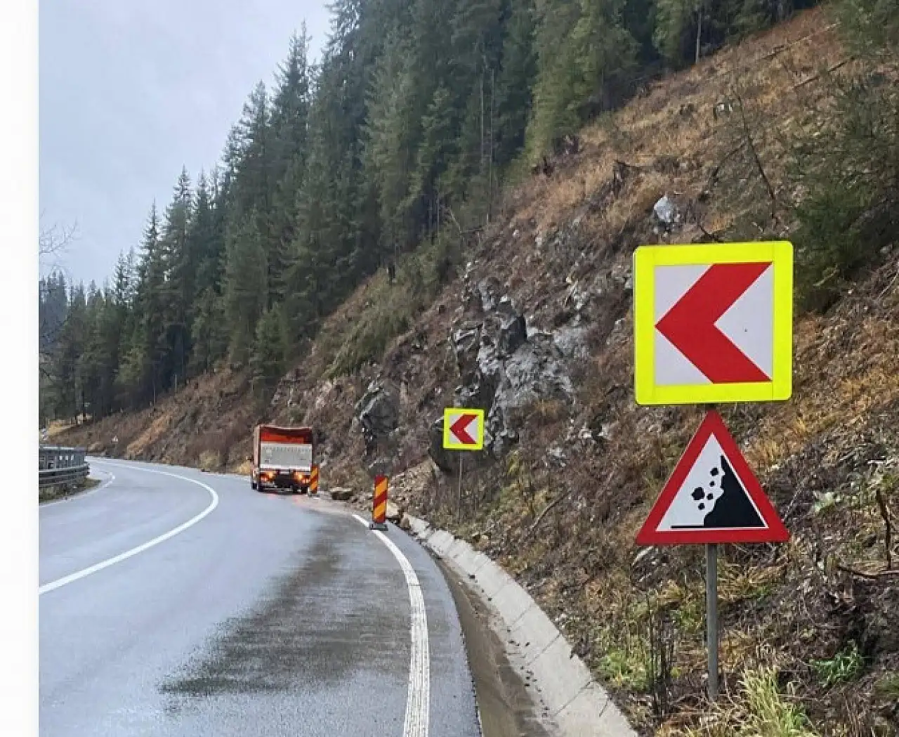 Kaymakamlık'tan sürücülere kritik uyarı: Kaya düşme riski var