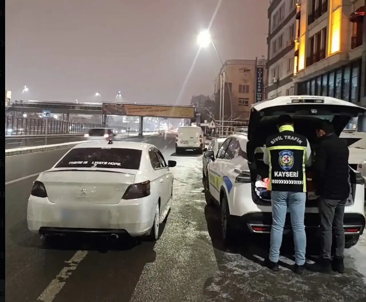 Trafik magandalarına ceza yağdı