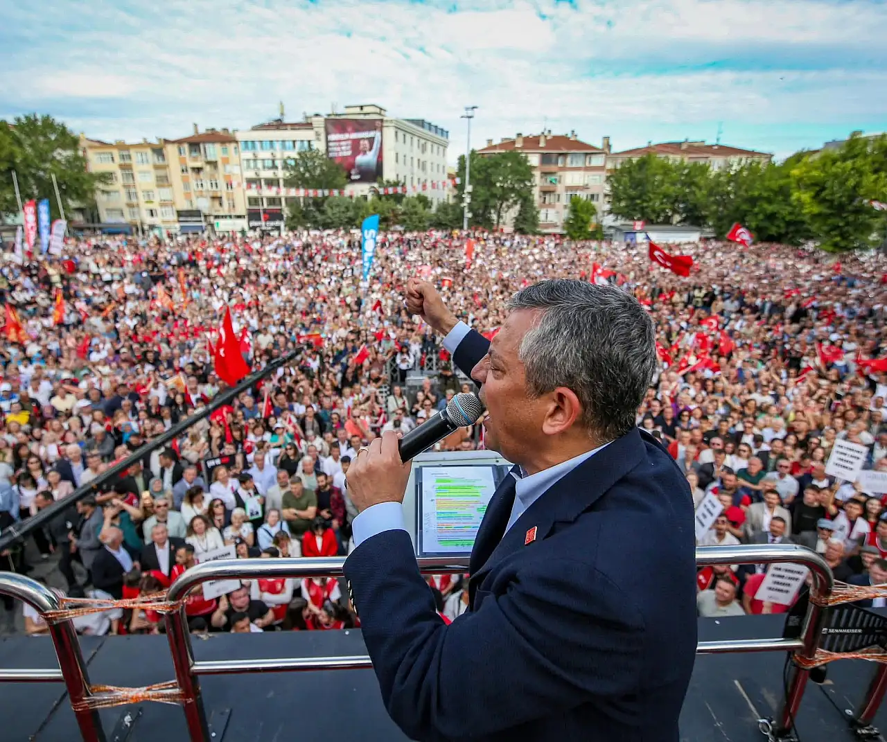 CHP Kayseri İl Başkanı Ankara'da açıkladı: Teslim ettik!