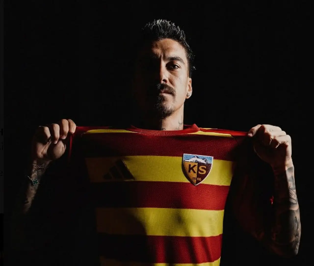 Kayserispor 'ait olduğu yerde' paylaşımıyla duyurdu