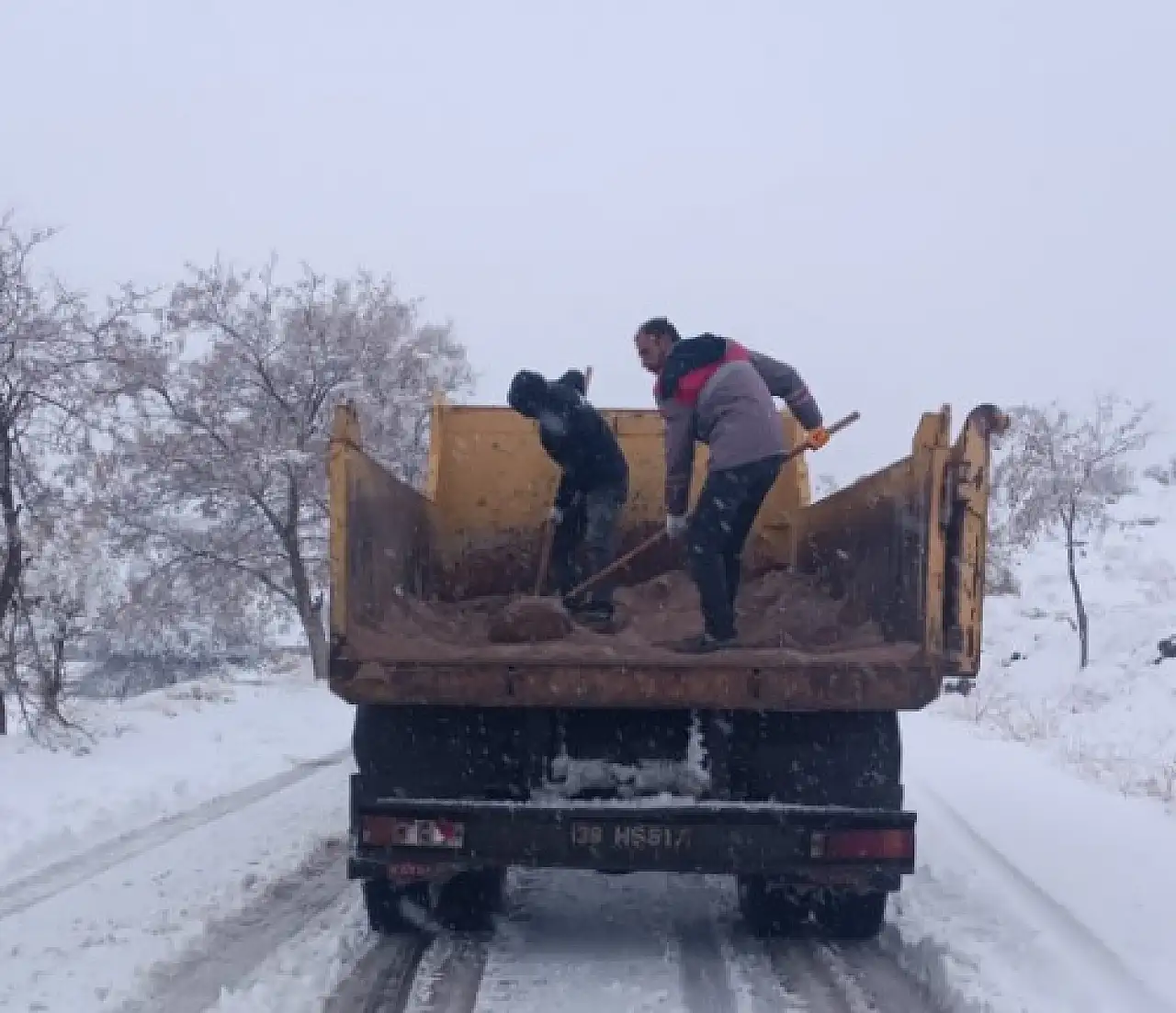İncesu'da kar alarmı: 15 araç ve 50 personel sahada