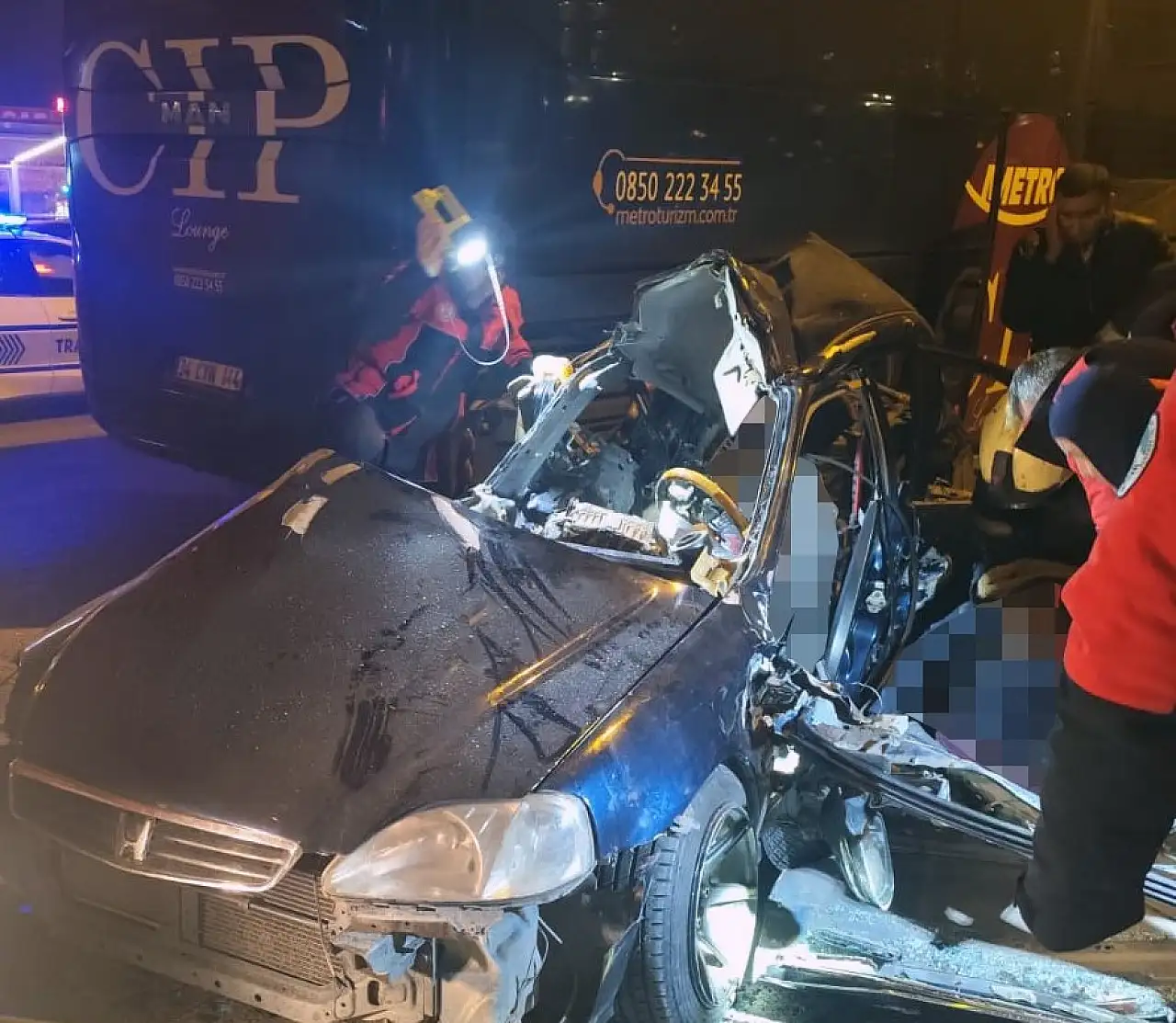 Kayseri'de kaza! Ortalık savaş alanına döndü: Ölü ve yaralılar var