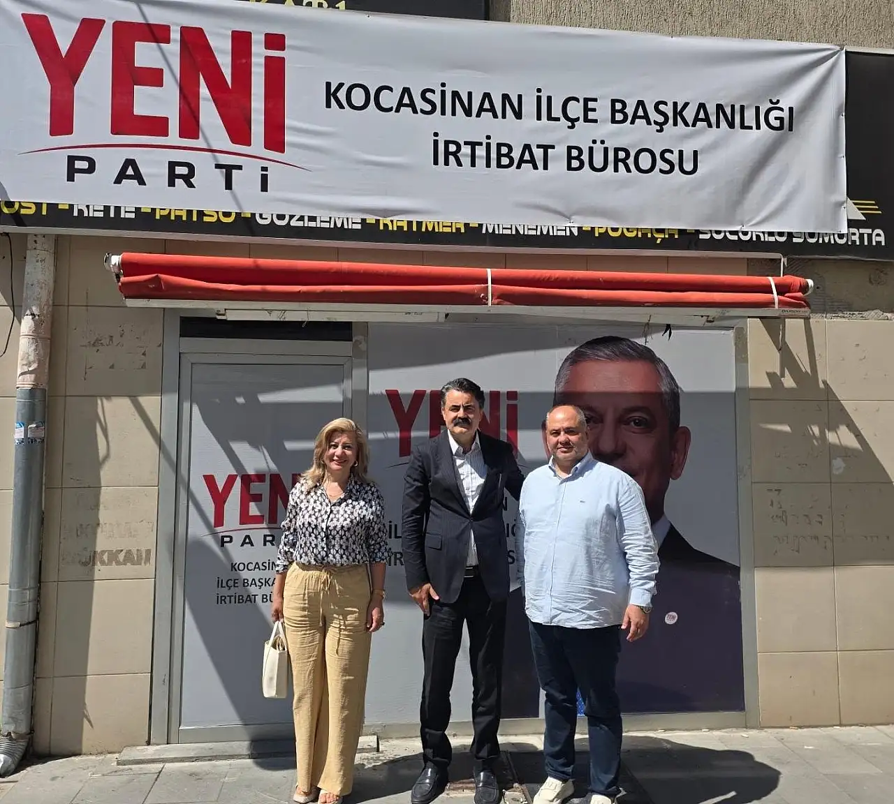 Erdoğan'ın Kayseri Meydanında rozet taktığı isim Yen Parti'ye mi geçiyor?