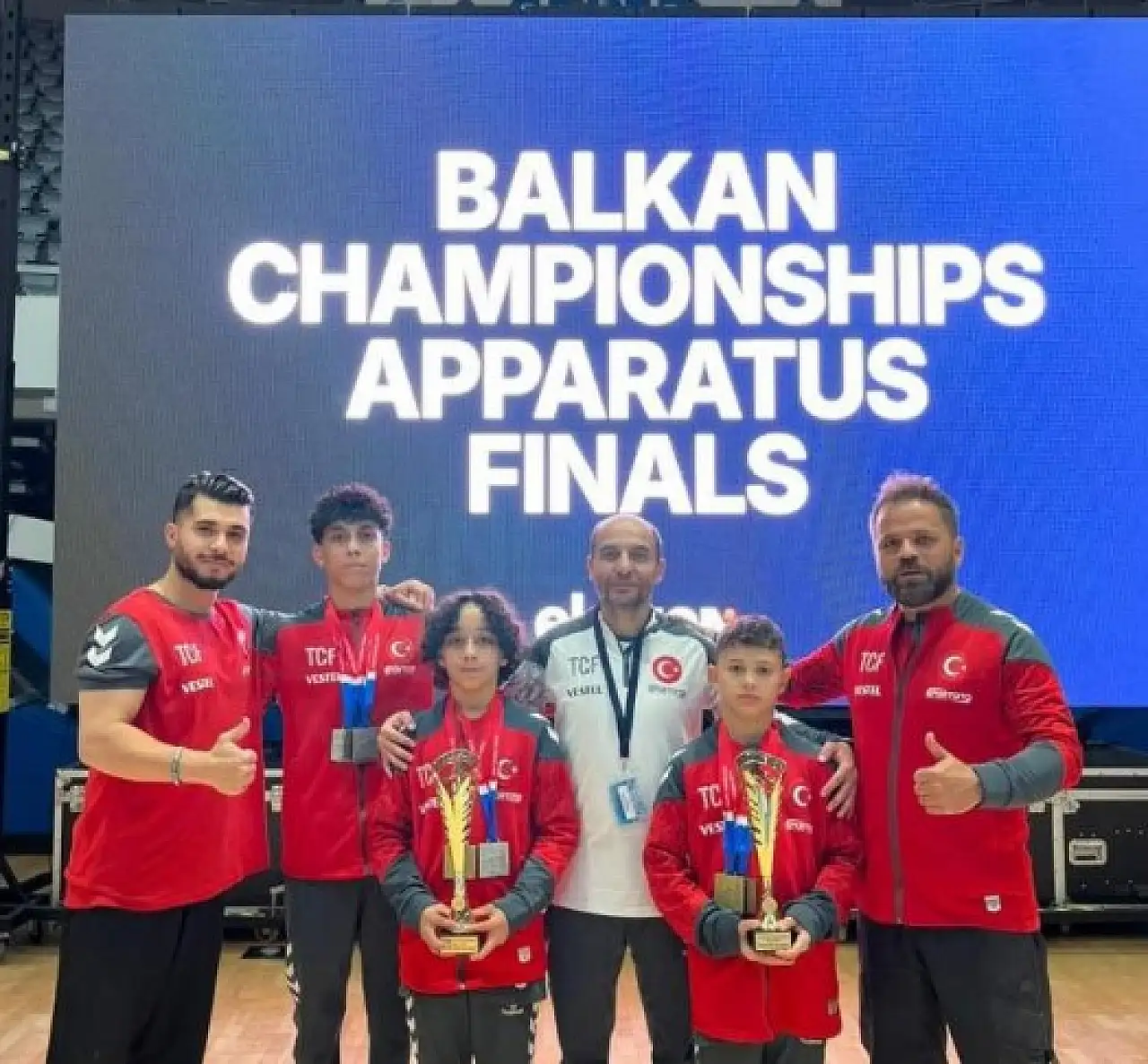 Kayseri'nin gururu oldular. Balkan Şampiyonası'ndan 9 madalya ile döndüler