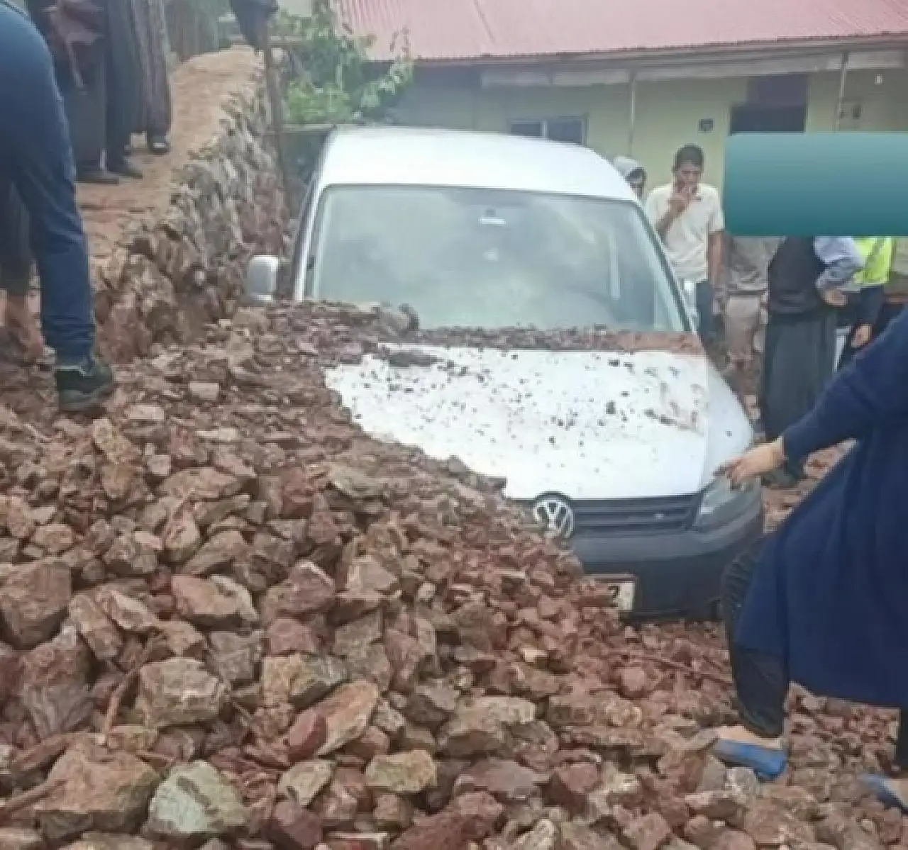 Belediye selin yaralarını sarmak için sahada