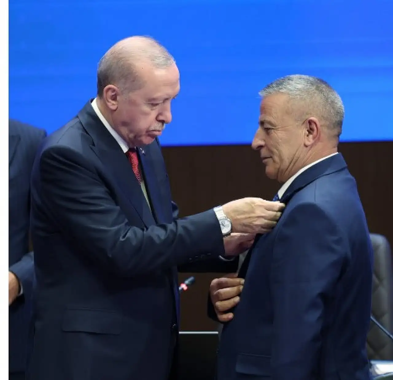 Flaş! İki Belediye Baskanı resmen AK Parti'ye geçti
