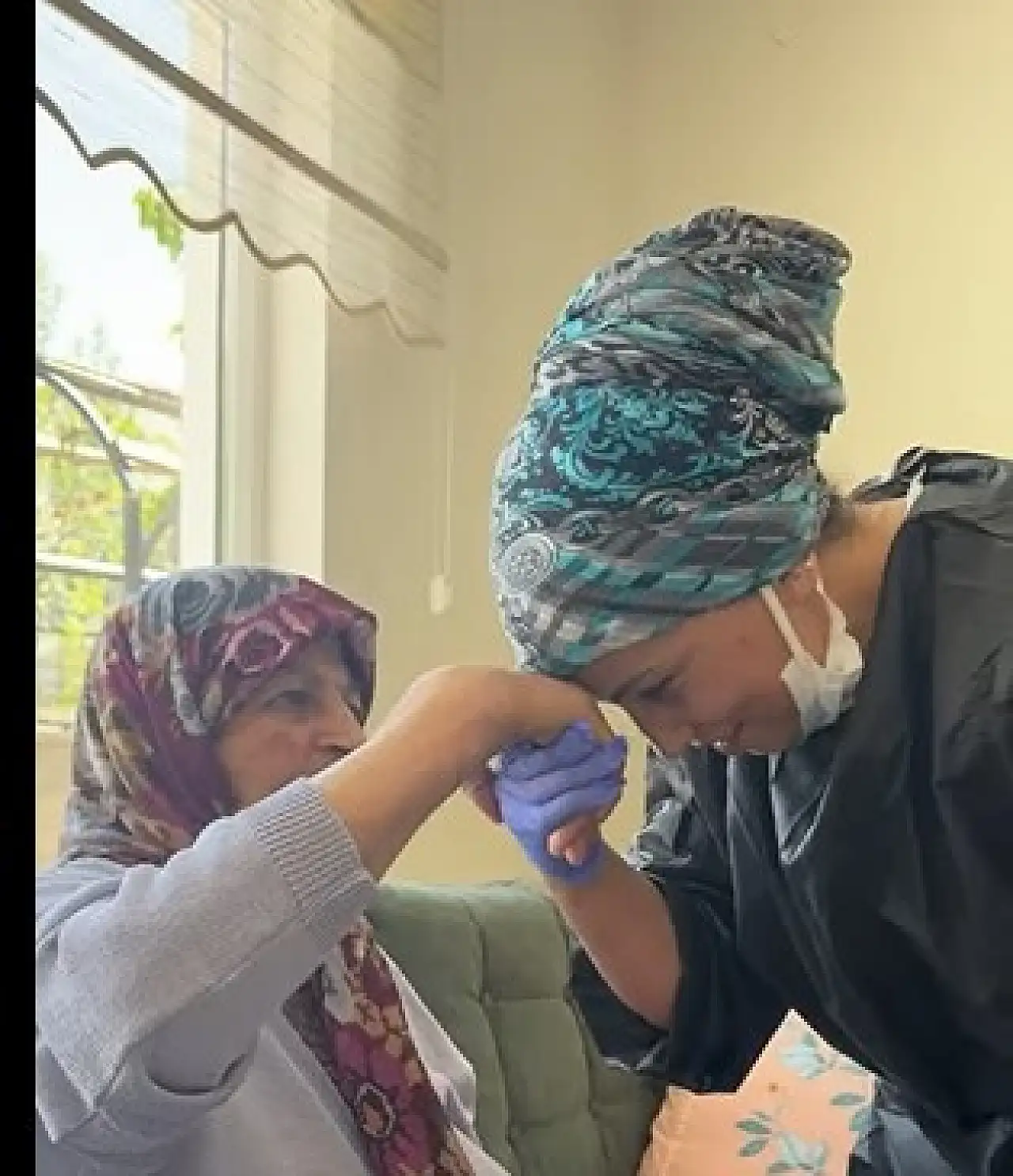 Hacılar Belediyesi: Bir kapı çalıyor, bir gönül alıyor