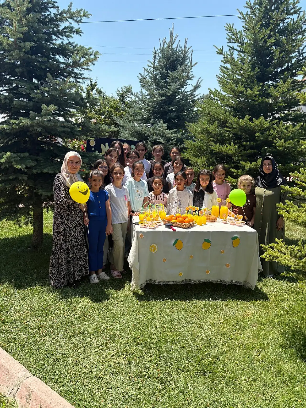 Kur'an kursunda limonata ve karpuz şenliği!
