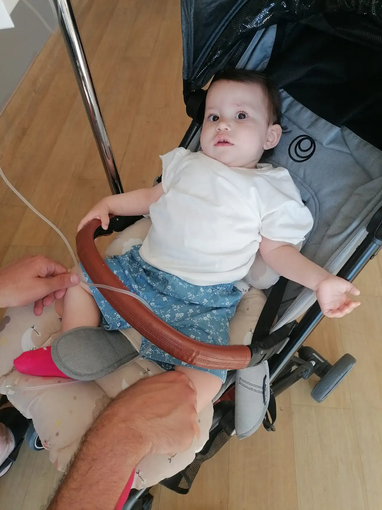 Kanseri yendi, felci aştı! Minik Defne şimdi kendi ormanını kuruyor