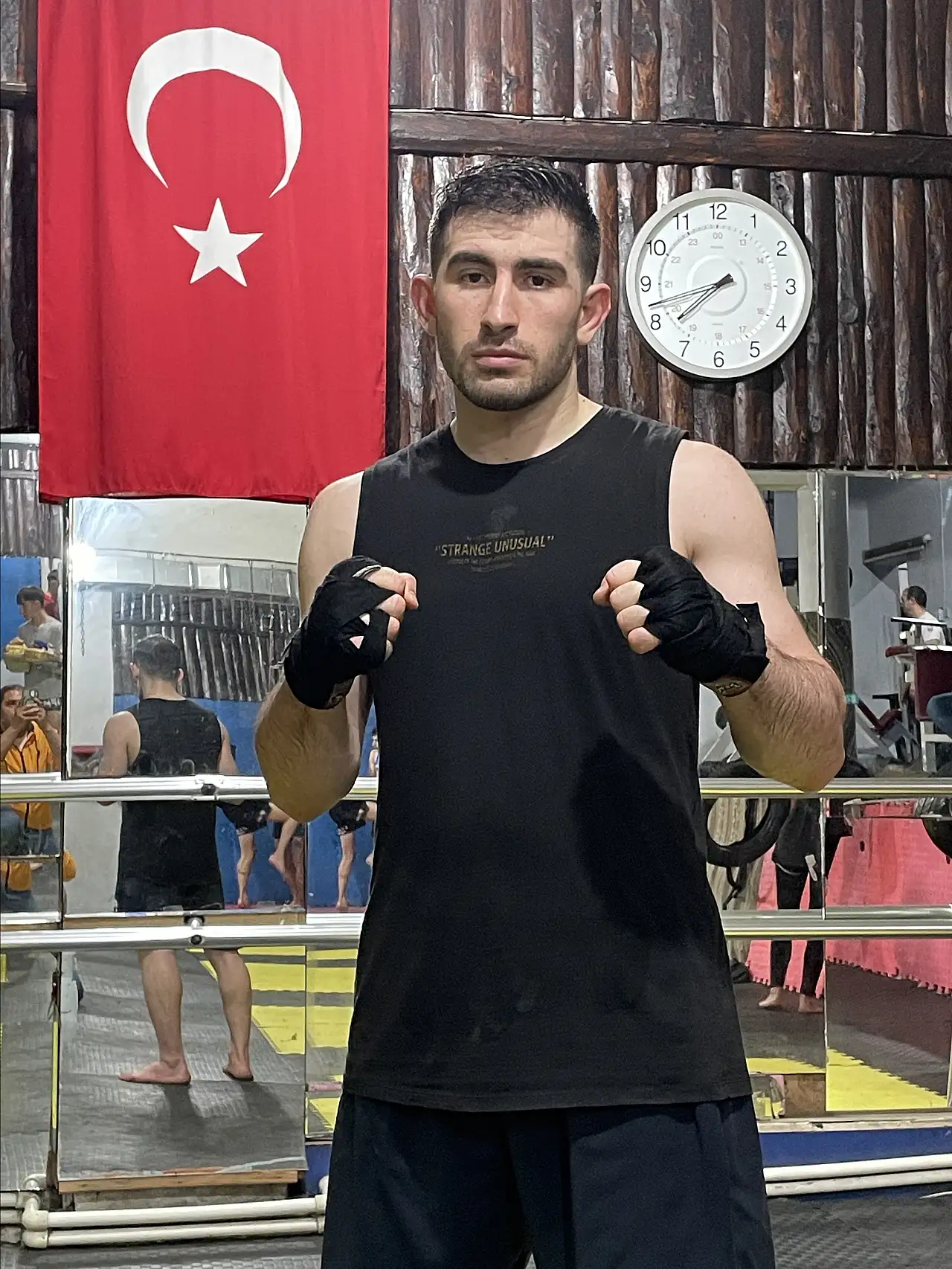 Kayserili İsa Taşdemir Dünya Şampiyonluğu İçin Ringe Çıkacak