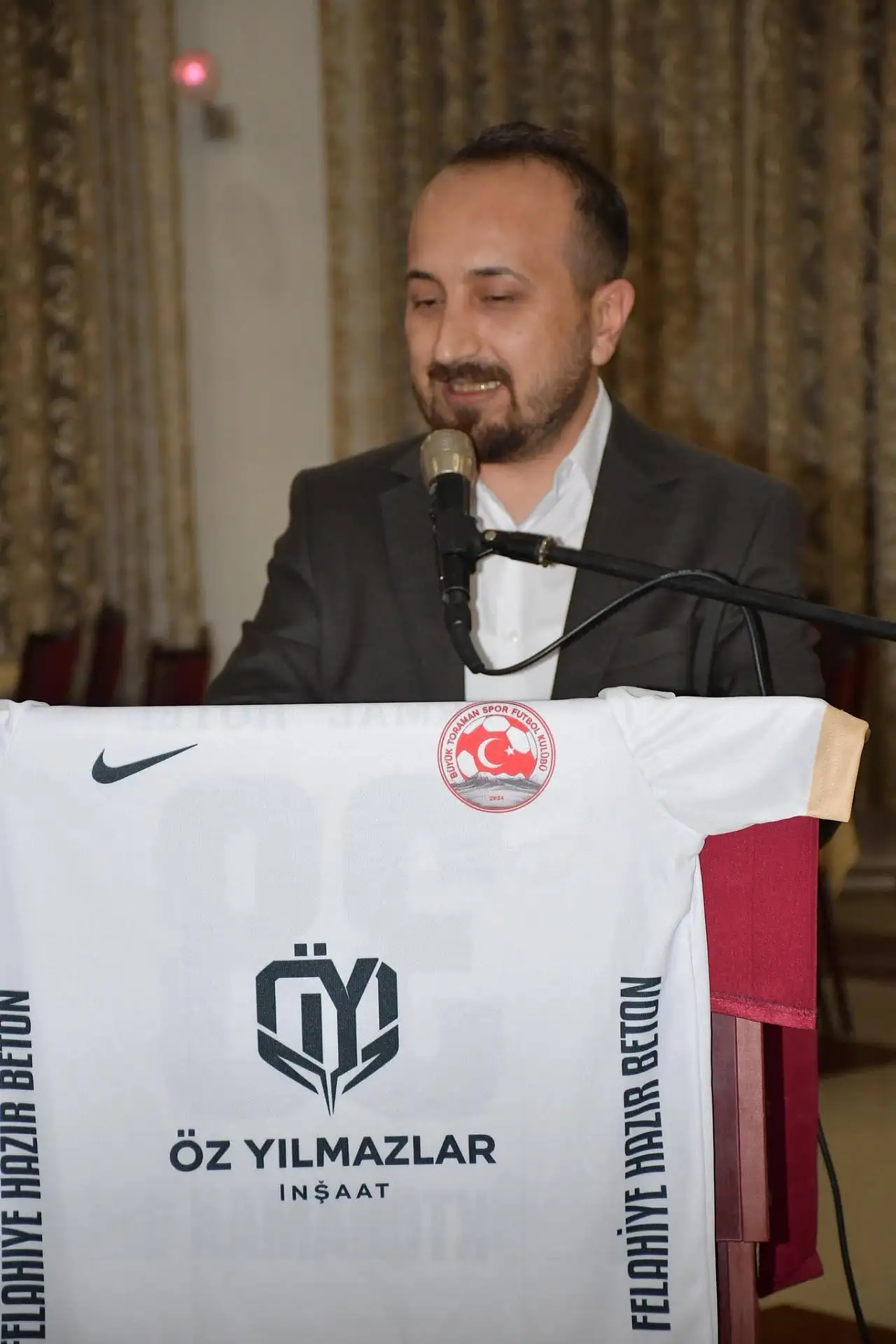 Büyük Toramanspor'un şampiyonluk sevinci kutlandı