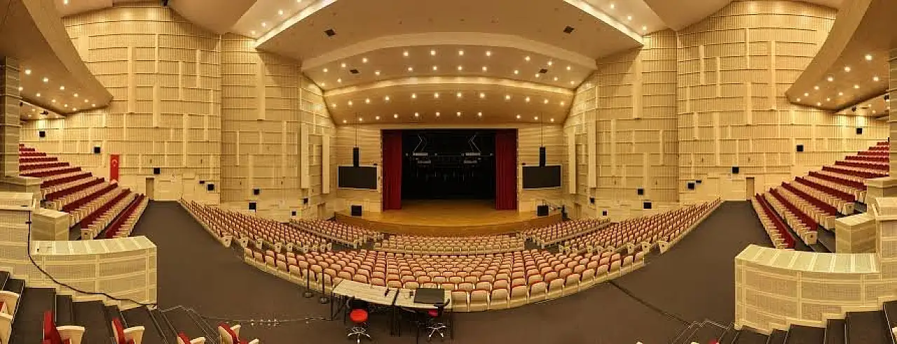 Ekranların sevilen yüzü Salih Bademci Kayseri'ye geliyor!