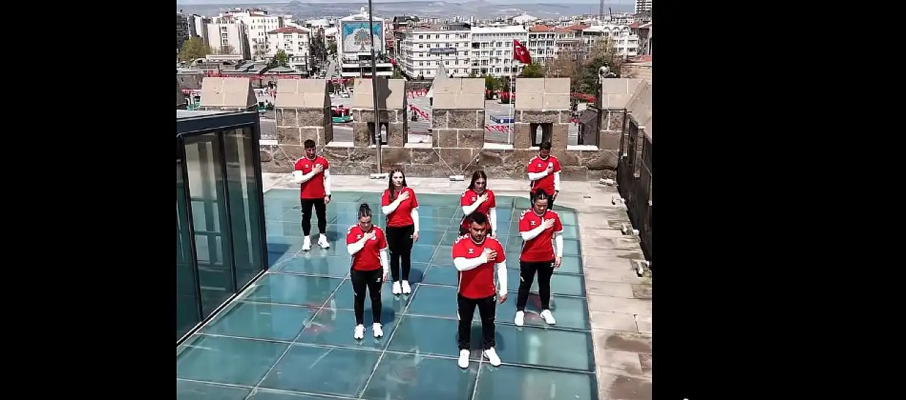 Kayseri Kalesi'nde dikkat çeken hareketlilik! Surlarda bakın ne yaptılar?