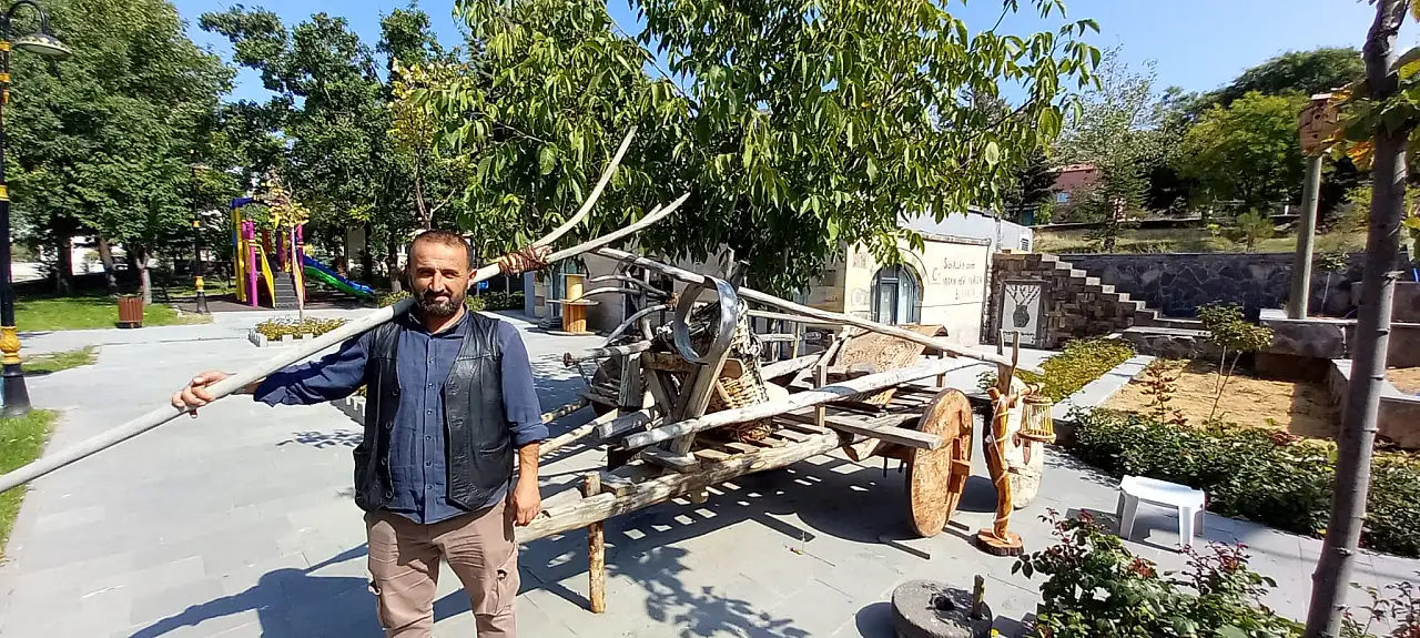 Develi'de muhtarlık yapan Tayfur Şafak'ın sıra dışı tutkusu