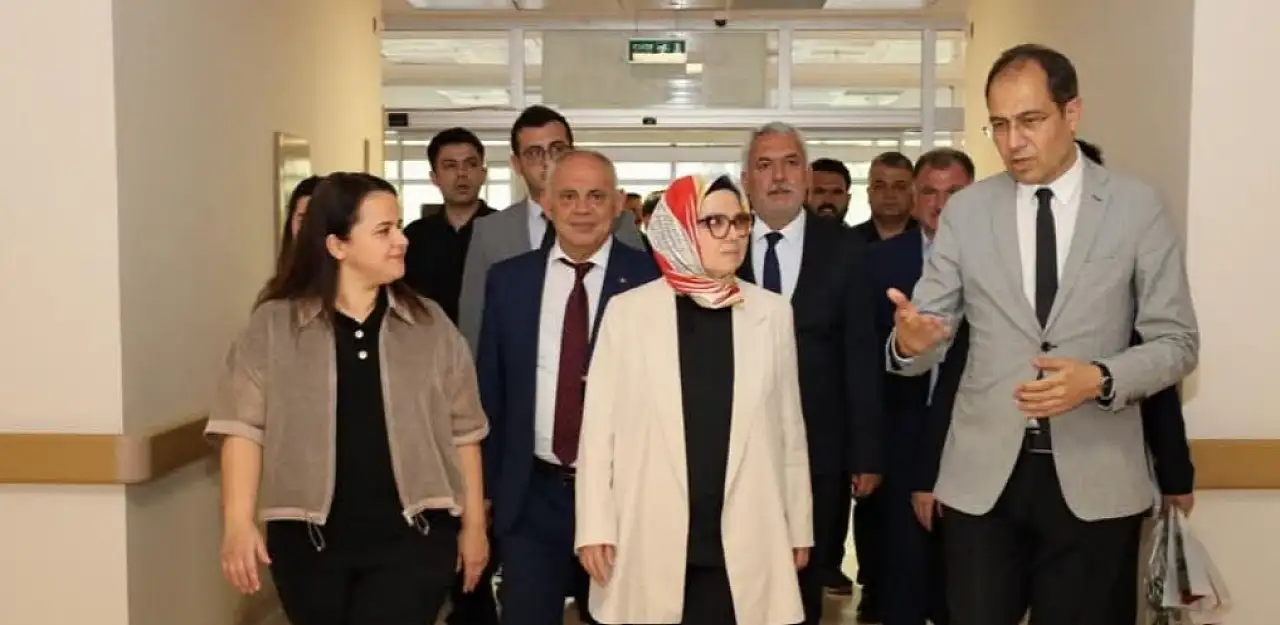 Kayseri'de dikkat çeken hastane ziyareti!