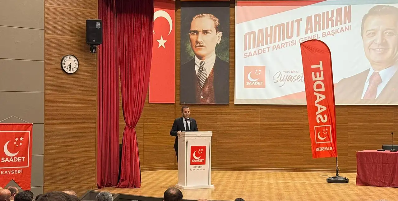 SP İl Başkanı Altun'dan 'Yeni Yol' ortağı Davutoğlu'na tepki: Siyaset hatıralar albümü değil