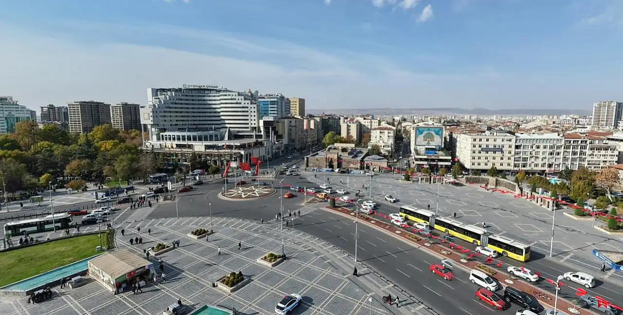 Kayseri'de meydan trafiğe kapatılıyor! Saati belli oldu
