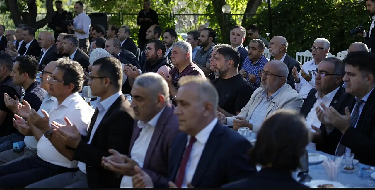 Vali Çiçek, merhum Şenol Esmer için taziyeleri kabul etti