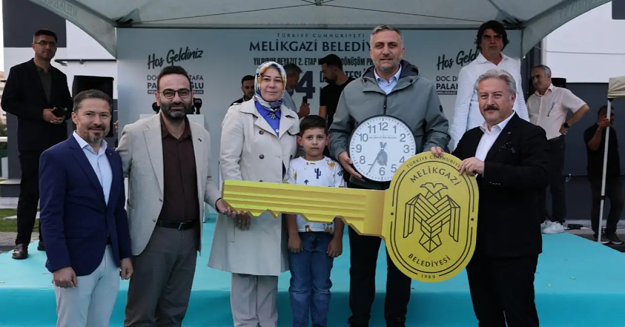Kayseri'de 204 aile yeni yuvalarına kavuştu