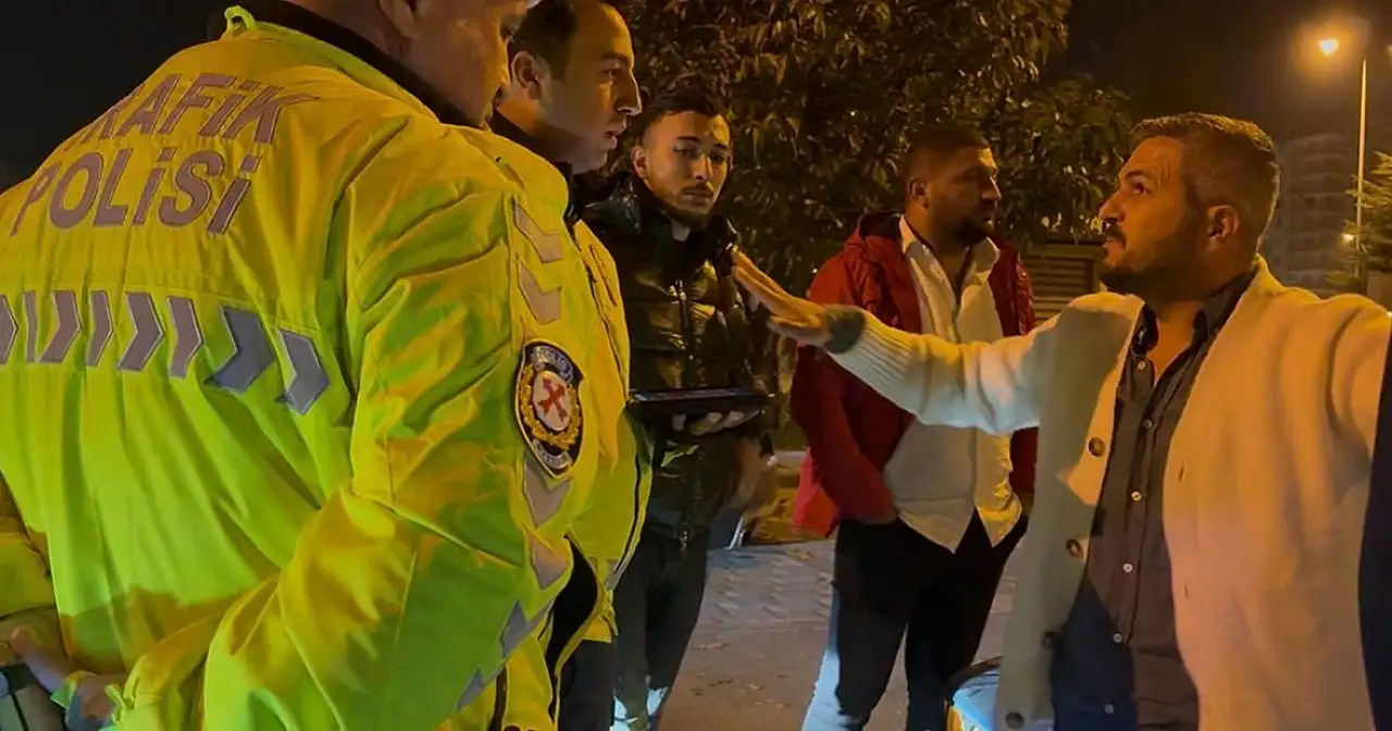 Alkollü sürücü polisle pazarlık yaptı: 'Ehliyetimi alma, kemerden ceza yaz'