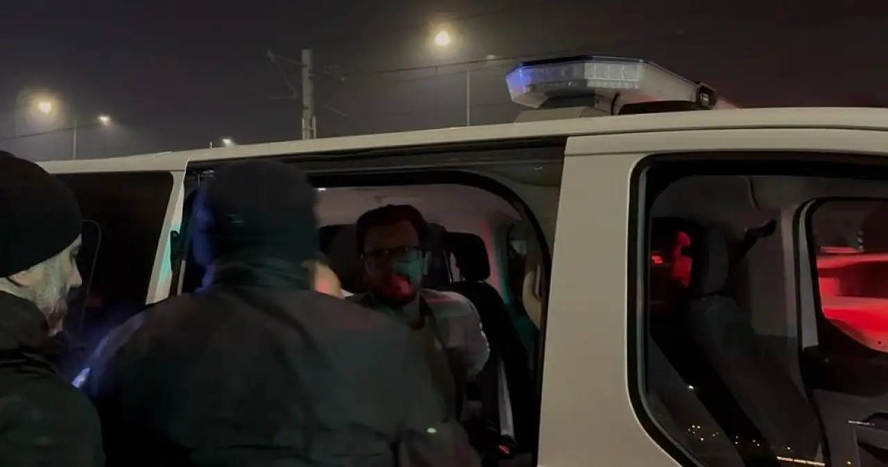 Kayseri'de oldu! Polise çarpıp kaçtı! Yaralılar var