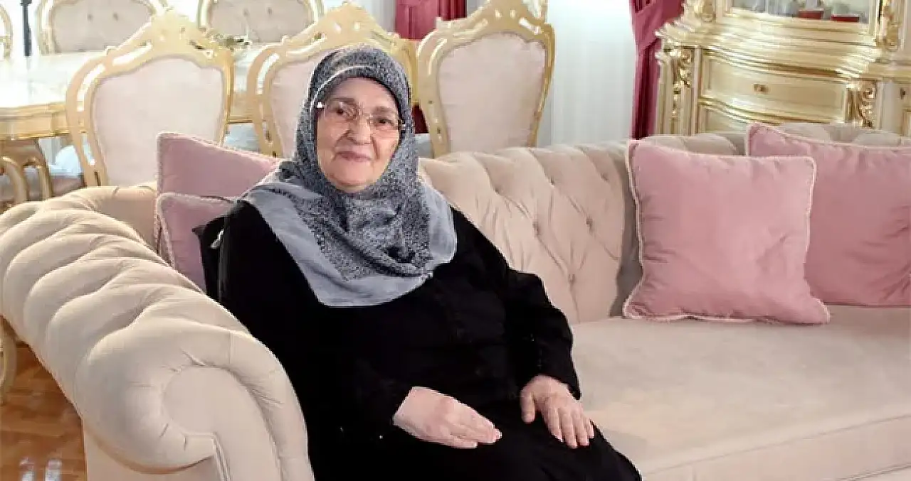 Emine Erdoğan'dan Kayserili yazara vefat mesajı