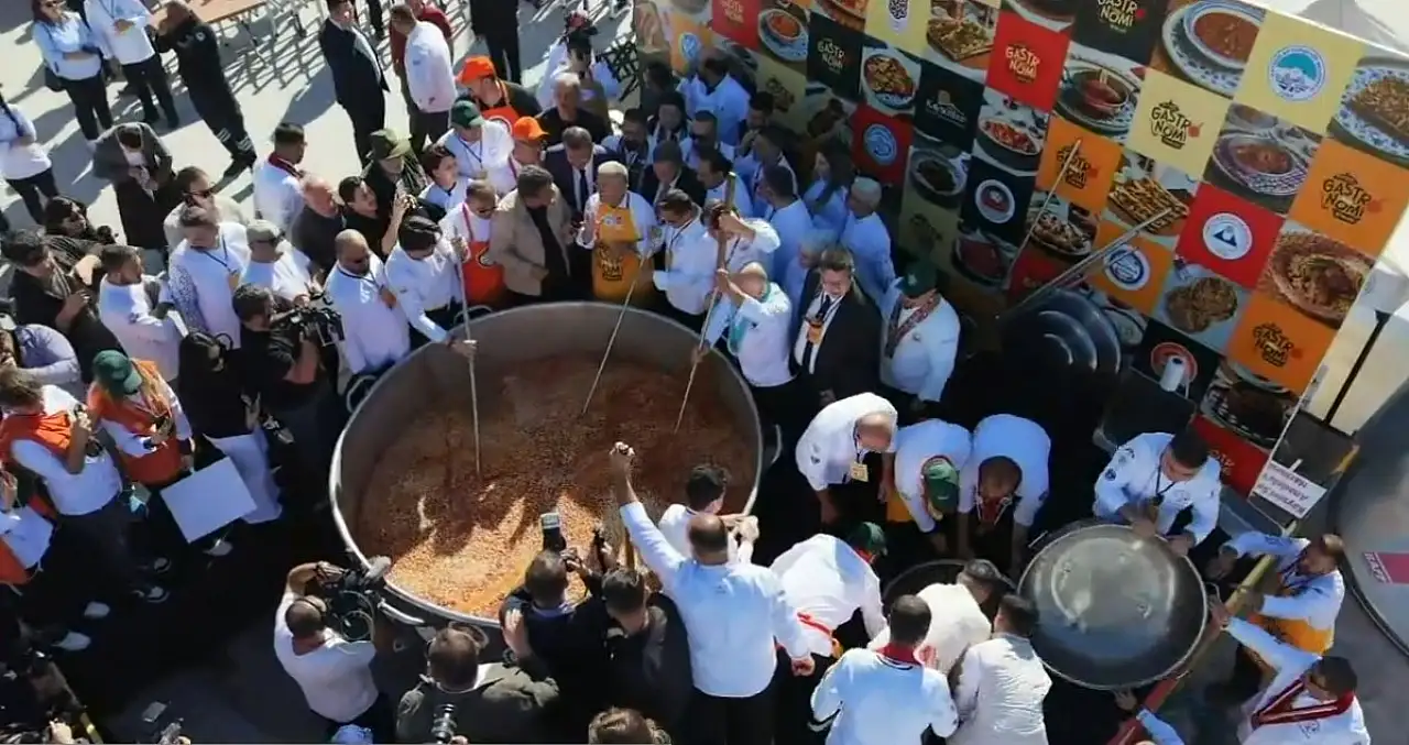 Kayseri'de ücretsiz ikramlar bitmiyor! Bakın ne dağıtılacak