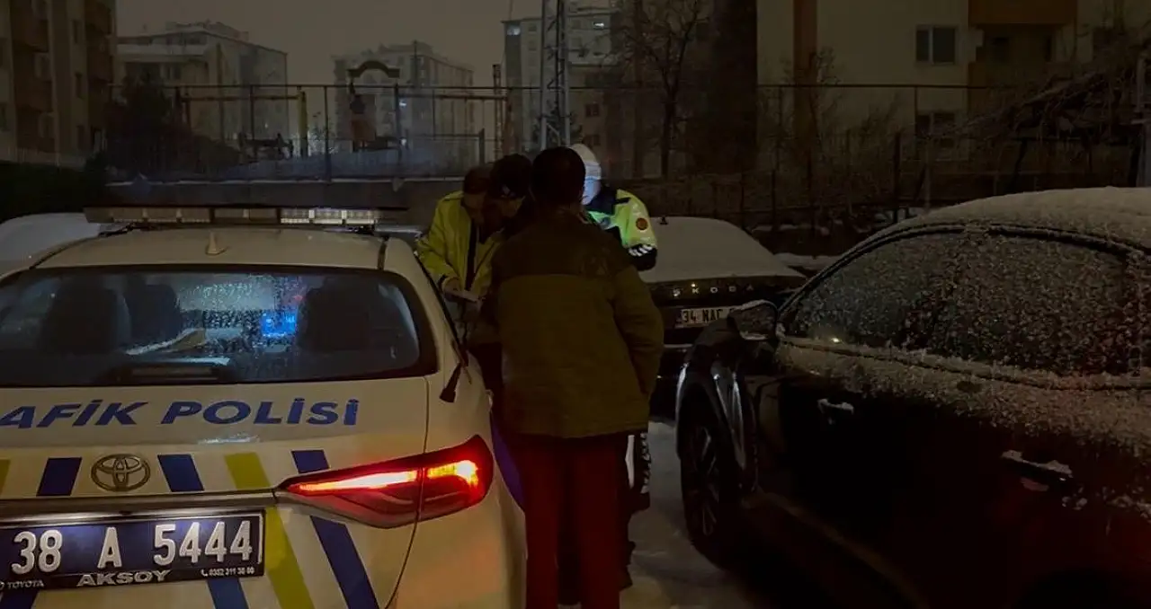 Kayseri'de polis kovalamacası çıkmaz sokakta bitti