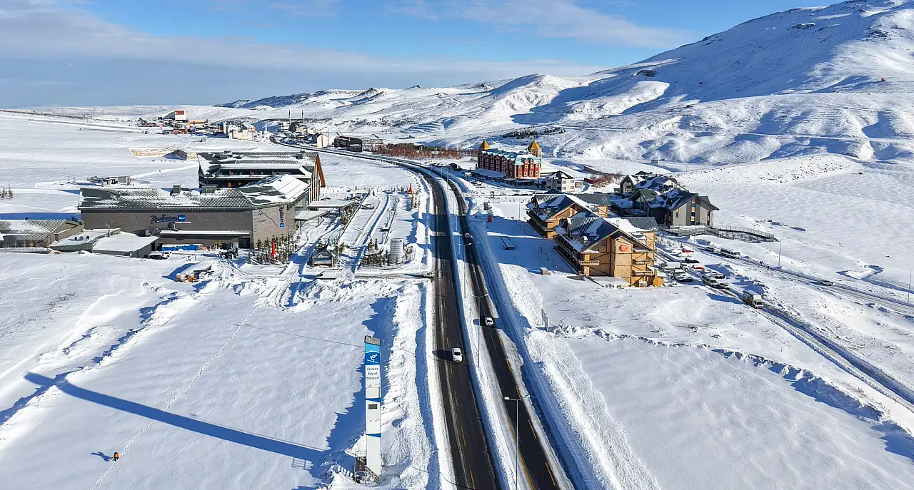 Erciyes'ten sert düşüş! Zirveye uzak kaldı