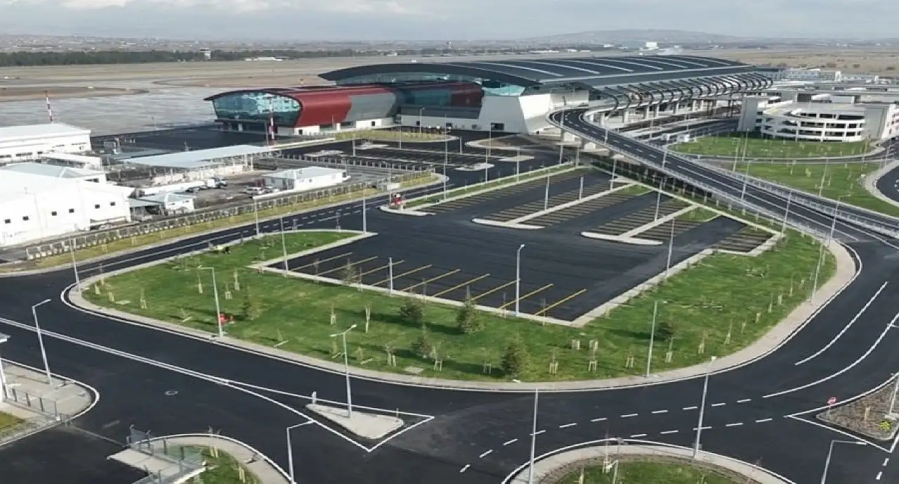 Kayseri Havalimanındaki saldırı iddialarına taksicilerden yanıt geldi!