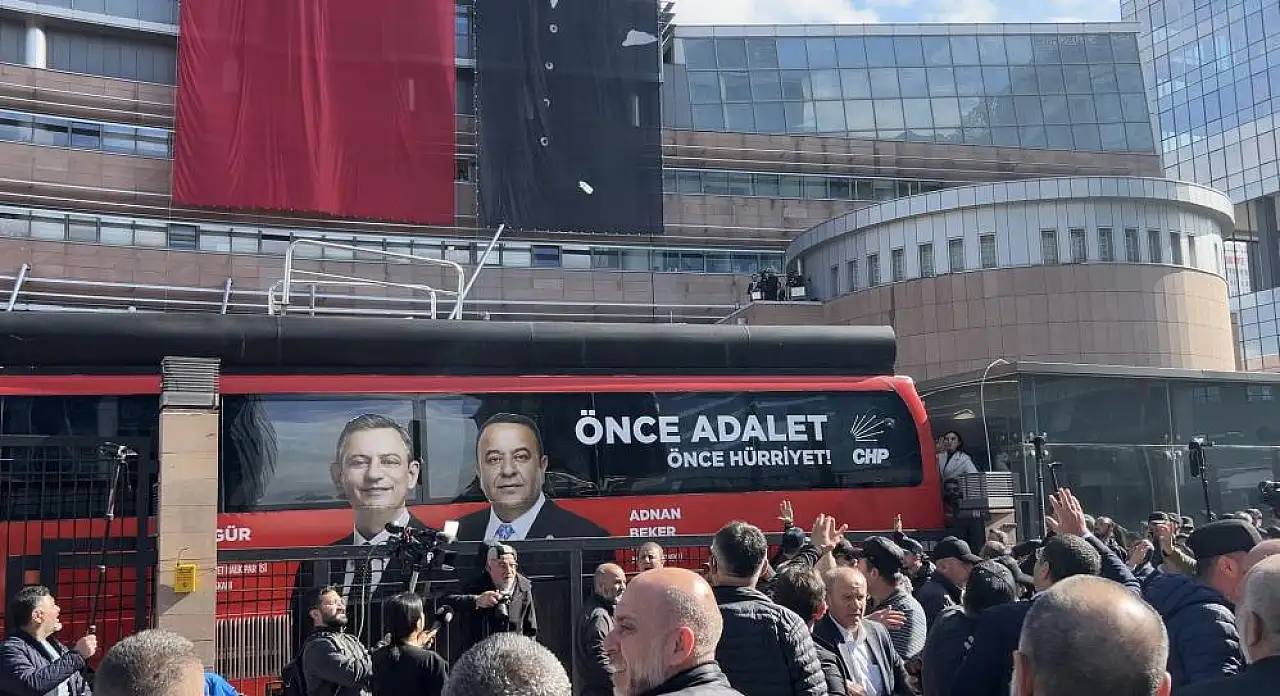 CHP Kayseri İl Başkanı Gözbaşı'nın zor anları! Konuşmakta güçlük çekti